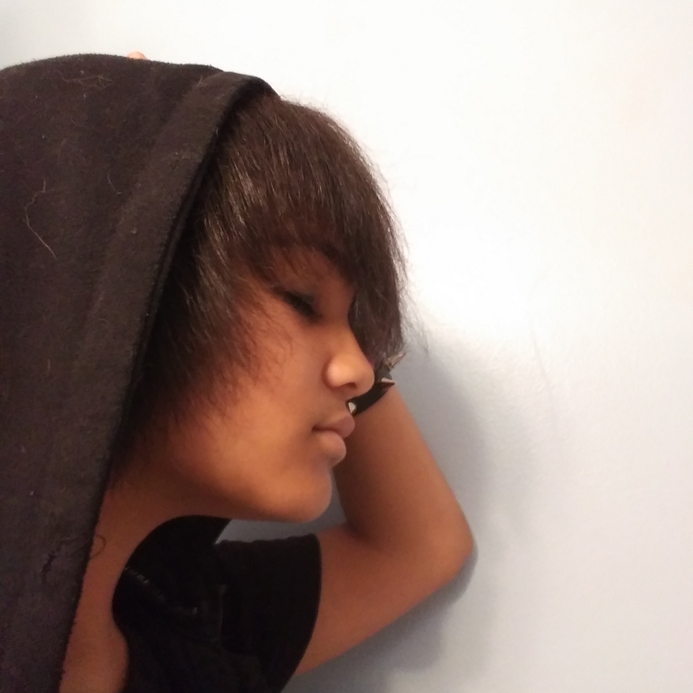 Meet your Posher, Nonya